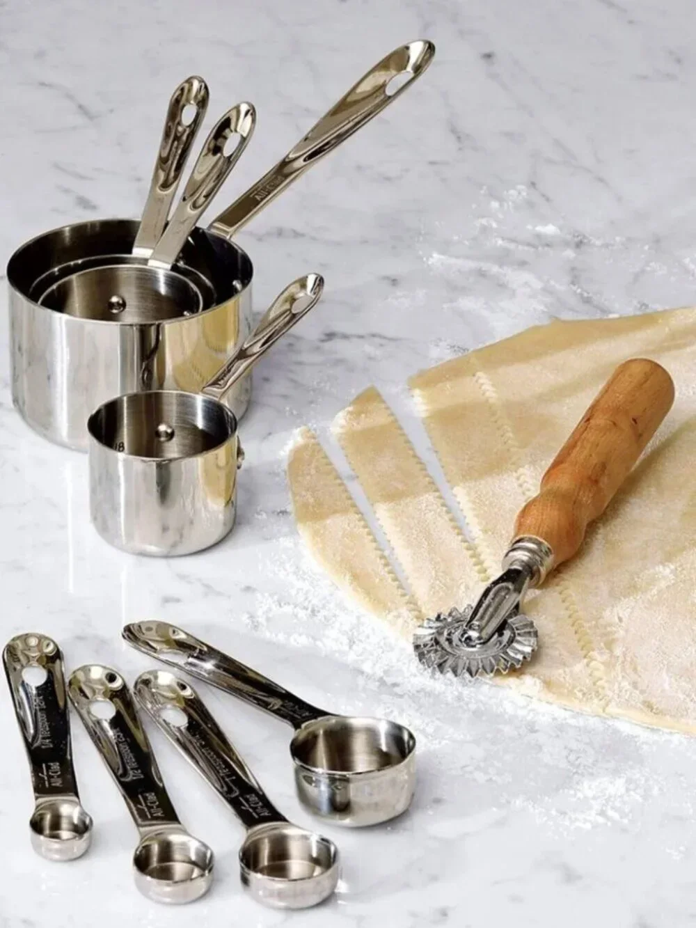 ALL CLAD Heavy Gauge Stainless Steel Measuring Cups w/ 4 Riveted Handles
